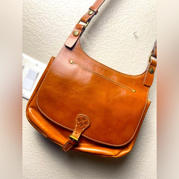 Patricia Nash Handbags - Pristine Cognac Patricia Nash Crossbody